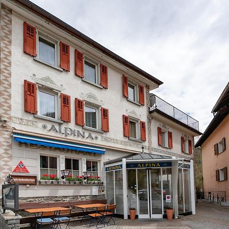 Hotel Alpina زيرنيز المظهر الخارجي الصورة